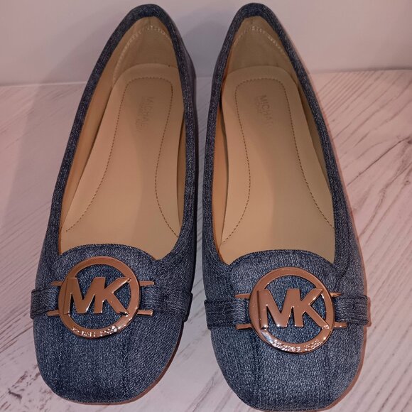 NWT IN BOX 💥 MICHAEL KORS Fulton Denim Moccasins with Silver Logo Blue 7 - Picture 1 of 7